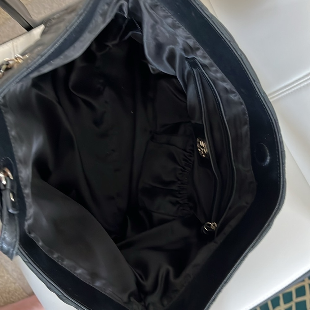 DKNY Black Quilted Leather Shoulder Bag - Picture 6 of 6
